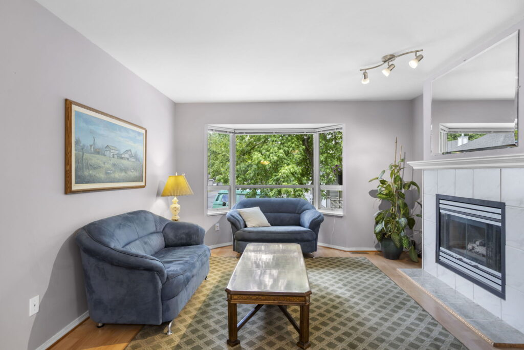 7-web-or-mls-Photo-7 (7)